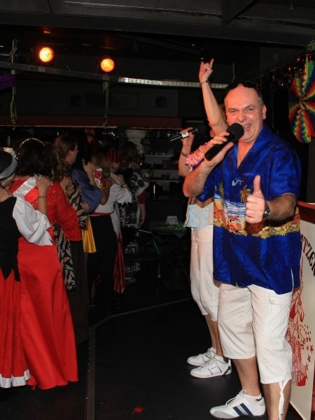 Weiberfastnacht Leinespatzen 2009  073.jpg